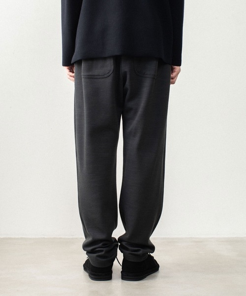 ATTACHMENT(アタッチメント)の「【LIMITED】W/NYスムース ラウンジトラウザーズ / W/NY SMOOTH LOUNGE TROUSERS(スウェットパンツ・メンズ・ブラック/ダークグレー・4/3/2/1)」の7枚目の写真