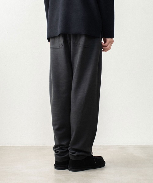 ATTACHMENT(アタッチメント)の「【LIMITED】W/NYスムース ラウンジトラウザーズ / W/NY SMOOTH LOUNGE TROUSERS(スウェットパンツ・メンズ・ブラック/ダークグレー・4/3/2/1)」の8枚目の写真
