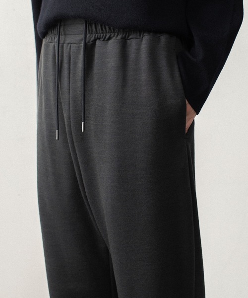 ATTACHMENT(アタッチメント)の「【LIMITED】W/NYスムース ラウンジトラウザーズ / W/NY SMOOTH LOUNGE TROUSERS(スウェットパンツ・メンズ・ブラック/ダークグレー・4/3/2/1)」の10枚目の写真