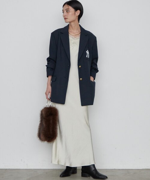 LOUNGEDRESS（ラウンジドレス）の「《幅広いシーンで活躍》レースキャミワンピース（ワンピース・レディース・アイボリー/ブラック/ベージュ・FREE）」の11枚目の写真