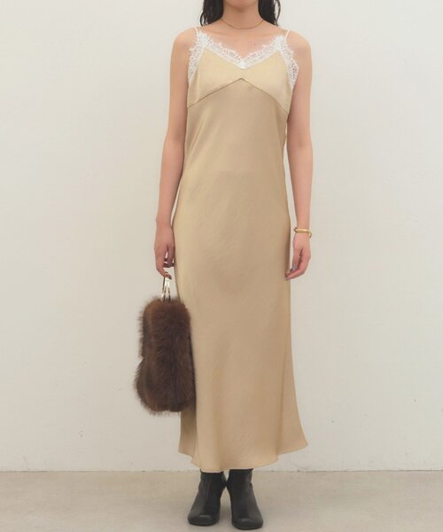 LOUNGEDRESS（ラウンジドレス）の「《幅広いシーンで活躍》レースキャミワンピース（ワンピース・レディース・アイボリー/ブラック/ベージュ・FREE）」の21枚目の写真