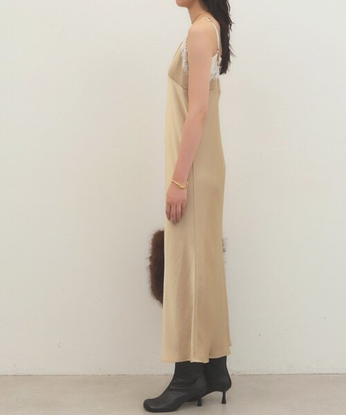 LOUNGEDRESS（ラウンジドレス）の「《幅広いシーンで活躍》レースキャミワンピース（ワンピース・レディース・アイボリー/ブラック/ベージュ・FREE）」の22枚目の写真