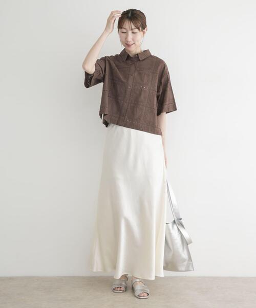 ITEMS URBANRESEARCH(アイテムズ アーバンリサーチ)の「ストレッチサテンスカート(スカート・レディース・ブラック/ホワイト・FREE)」の21枚目の写真
