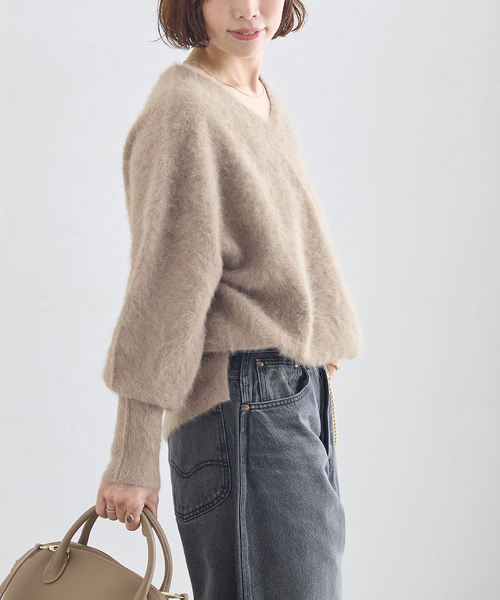journal standard L'essage(ジャーナルスタンダードレサージュ)の「《一部WEB限定カラー/追加》FOX CASHMERE Vネックプルオーバー(ニット/セーター・レディース・レッド/ベージュ/オリーブ/ネイビー/ピンク系その他・FREE)」の12枚目の写真