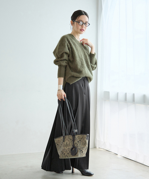 journal standard L'essage(ジャーナルスタンダードレサージュ)の「《一部WEB限定カラー/追加》FOX CASHMERE Vネックプルオーバー(ニット/セーター・レディース・レッド/ベージュ/オリーブ/ネイビー/ピンク系その他・FREE)」の19枚目の写真