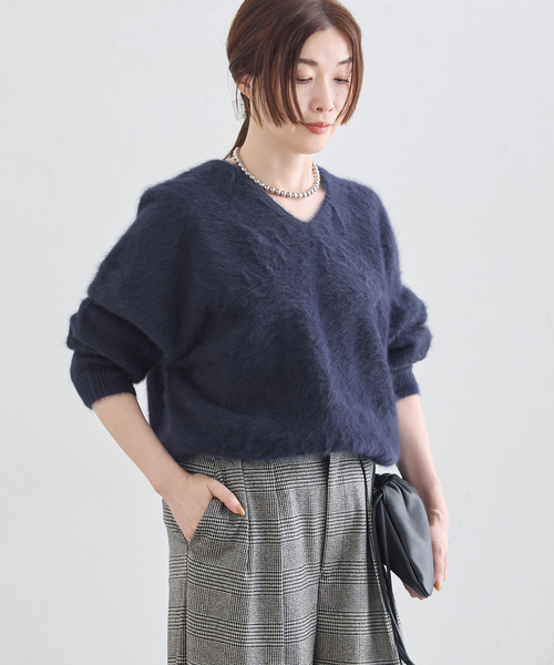 journal standard L'essage(ジャーナルスタンダードレサージュ)の「《一部WEB限定カラー/追加》FOX CASHMERE Vネックプルオーバー(ニット/セーター・レディース・レッド/ベージュ/オリーブ/ネイビー/ピンク系その他・FREE)」の21枚目の写真