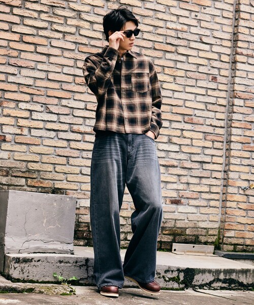 FREAK'S STORE(フリークスストア)の「限定展開 オンブレ クロップド チェックシャツ(シャツ/ブラウス・メンズ・ブラック/ホワイト/ブラウン/ブルー・LARGE/MEDIUM/SMALL)」の22枚目の写真