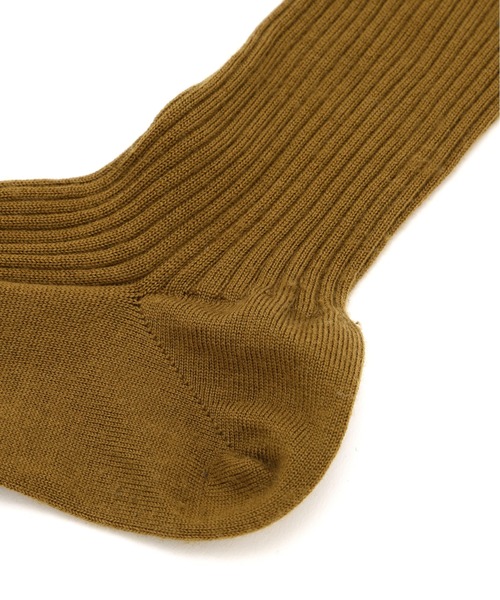 MARGARET HOWELL（マーガレットハウエル）の「FINE MERINO FULL RIB SOCK（ソックス/靴下・メンズ・ダークブルー/ブラック/マスタード・FREE）」の5枚目の写真