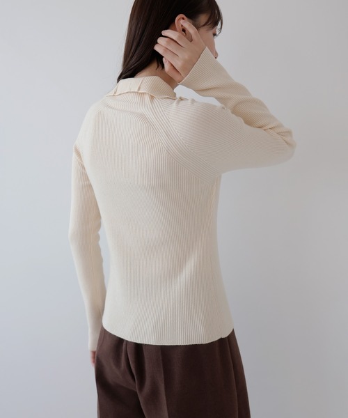 AMUU. PRECIEUSE(アムープレシューズ)の「ハイネックジップニットプルオーバー(ニット/セーター・レディース・ピンク/ブラウン/アイボリー/チャコールグレー/ボルドー・FREE)」の9枚目の写真