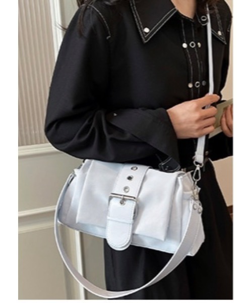 SALTMINT(ソルトミント)の「ビッグバックルギャザーショルダーバッグ(ショルダーバッグ・レディース・ブルー/アイボリー/ピンク/ブラック・FREE)」の3枚目の写真