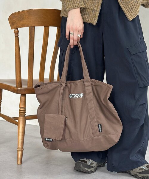 OUTDOOR PRODUCTS(アウトドアプロダクツ)の「【OUTDOOR PRODUCTS】ミニポーチ付トート(トートバッグ・メンズ・アイボリー/ネイビー/ブラウン・FREE)」の1枚目の写真
