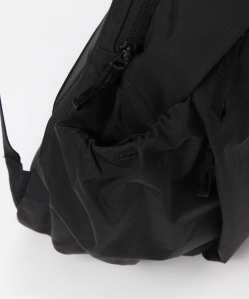 THE NORTH FACE(ザノースフェイス)の「【THE NORTH FACE(ザ・ノース・フェイス)】Ficus Pack(バックパック/リュック・レディース・ブラック・FREE)」の11枚目の写真