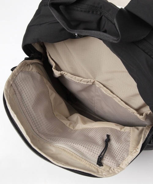 THE NORTH FACE(ザノースフェイス)の「【THE NORTH FACE(ザ・ノース・フェイス)】Ficus Pack(バックパック/リュック・レディース・ブラック・FREE)」の2枚目の写真
