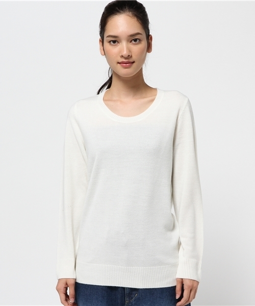 Denime（ドゥニーム）の「ソフトタッチクルーネックニット（ニット/セーター・レディース・ダークグリーン/グレー/アイボリー/ブラック・FREE）」の14枚目の写真