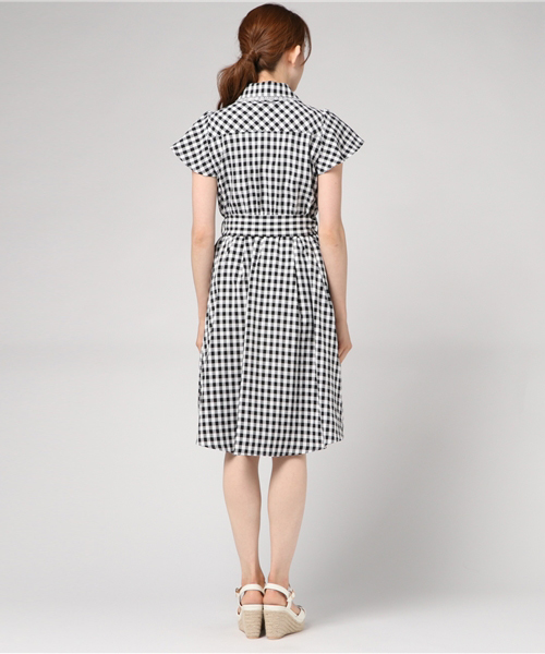 LODISPOTTO(ロディスポット)の「ラッフルシャツワンピース(シャツワンピース・レディース・ブラック/ライトブルー・MEDIUM)」の5枚目の写真