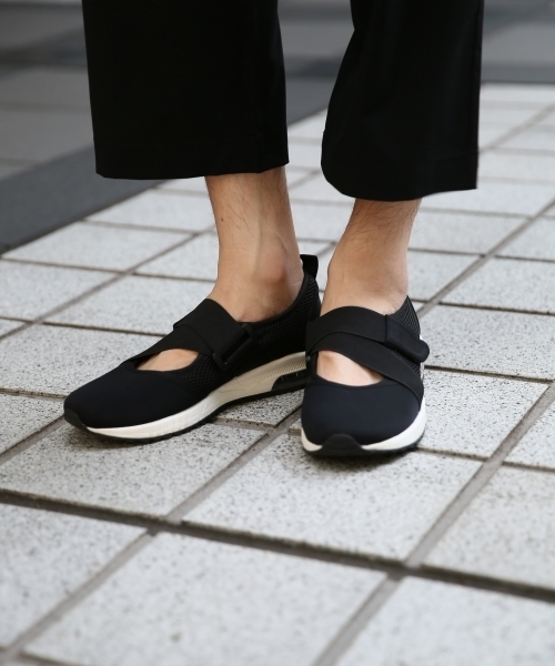 GLOBAL WORK（グローバルワーク）の「ベルクロスリッポン/763625（スリッポン・メンズ・ダークブラウン/ブラック・MEDIUM/LARGE）」の2枚目の写真