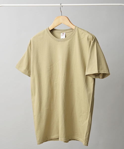 FRUIT OF THE LOOM（フルーツオブザルーム）の「＃FRUIT OF THE LOOM/フルーツオブザルーム　5.0オンス ヘビーコットンHD Tシャツ（Tシャツ/カットソー・メンズ・カーキ/レッド/ネイビー/ダークブラウン/ブラック/ライトブルー/ホワイト/ナチュラル/グレー・MEDIUM/LARGE）」の6枚目の写真