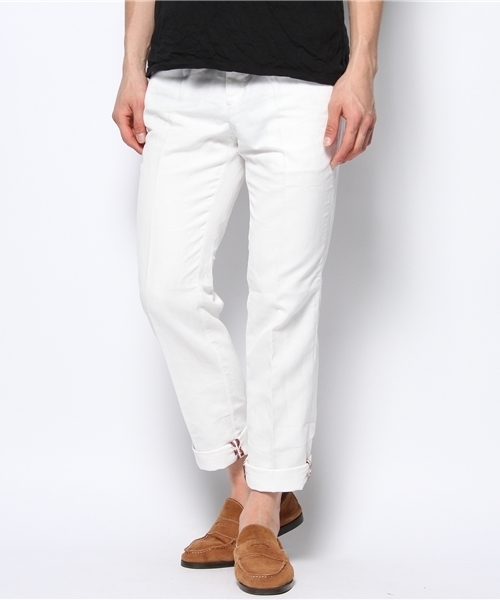 KATHARINE HAMNETT LONDON （キャサリンハムネットロンドン）の「コットンリネントリコチン（スラックス・メンズ・ホワイト/ネイビー・SMALL/MEDIUM/LARGE）」の2枚目の写真