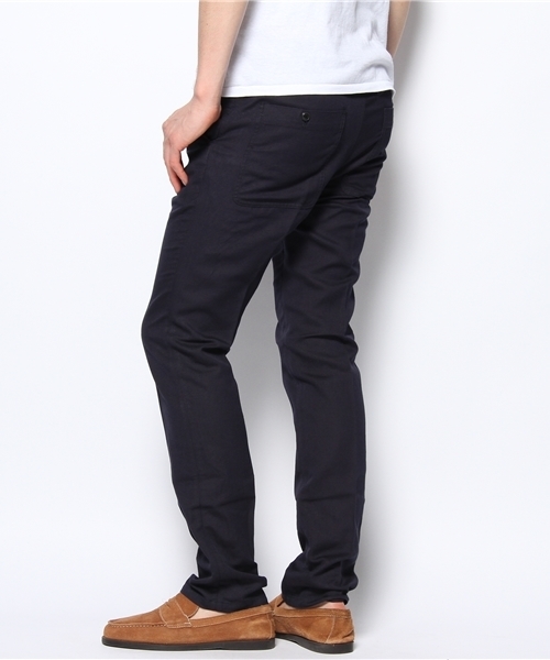 KATHARINE HAMNETT LONDON （キャサリンハムネットロンドン）の「コットンリネントリコチン（スラックス・メンズ・ホワイト/ネイビー・SMALL/MEDIUM/LARGE）」の4枚目の写真