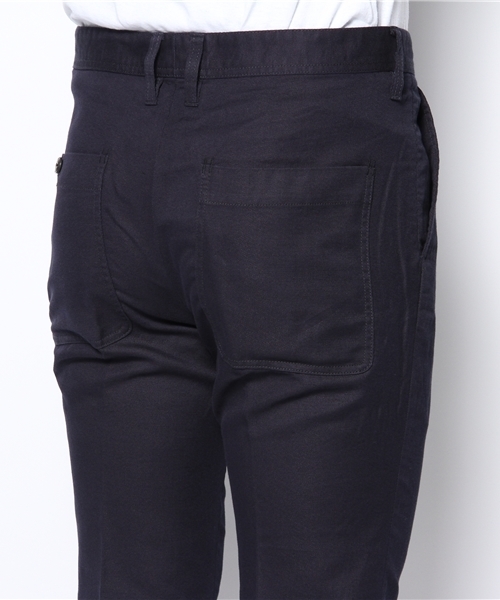 KATHARINE HAMNETT LONDON （キャサリンハムネットロンドン）の「コットンリネントリコチン（スラックス・メンズ・ホワイト/ネイビー・SMALL/MEDIUM/LARGE）」の7枚目の写真