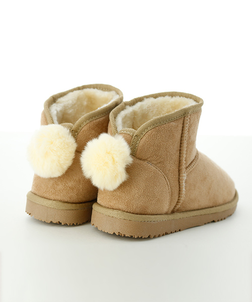 Catherine Cottage（キャサリンコテージ）の「ムートン風ボアブーツ バックファー（ブーツ・キッズ・ベージュ/ネイビー/ピンク・23/24/22/20/19/21）」の9枚目の写真