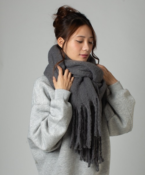 WYTHE(ワイス)の「ボリュームフリンジマフラー(マフラー/ショール)」|H