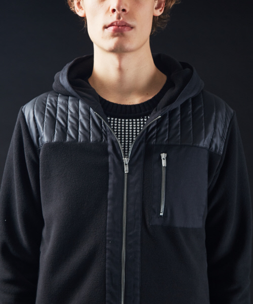 5351 POUR LES HOMMES（ゴーサンゴーイチプールオム）の「マイクロフリース×キルティングパーカー（パーカー・メンズ・チャコールグレー/ブラック・44/46/48/50）」の6枚目の写真