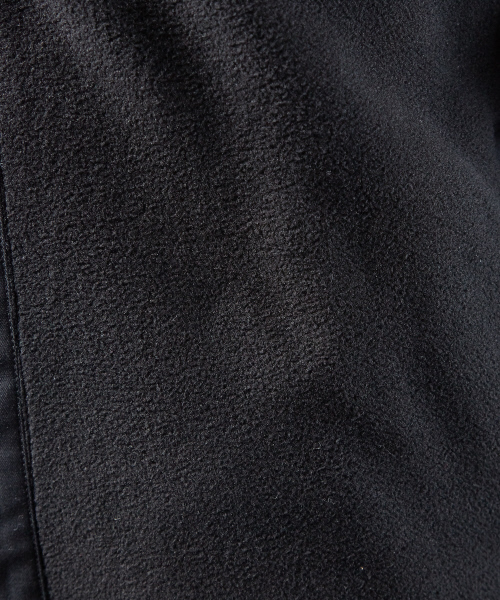 5351 POUR LES HOMMES（ゴーサンゴーイチプールオム）の「マイクロフリース×キルティングパーカー（パーカー・メンズ・チャコールグレー/ブラック・44/46/48/50）」の11枚目の写真