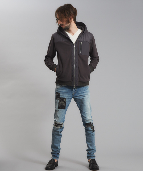 5351 POUR LES HOMMES（ゴーサンゴーイチプールオム）の「マイクロフリース×キルティングパーカー（パーカー・メンズ・チャコールグレー/ブラック・44/46/48/50）」の19枚目の写真