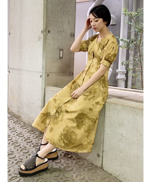 MURUA（ムルーア）の「ドリーフラワーガウンワンピース（ワンピース・レディース・ブラウン/マスタード・FREE）」の12枚目の写真