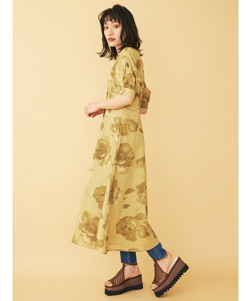 MURUA（ムルーア）の「ドリーフラワーガウンワンピース（ワンピース・レディース・ブラウン/マスタード・FREE）」の20枚目の写真