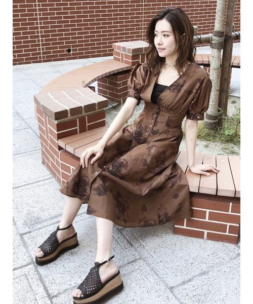 MURUA（ムルーア）の「ドリーフラワーガウンワンピース（ワンピース・レディース・ブラウン/マスタード・FREE）」の8枚目の写真