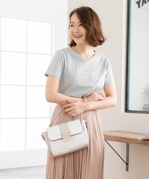 夢展望(ユメテンボウ)の「綿混ストレッチシンプルクルーorVネックTシャツ(Tシャツ/カットソー・レディース・ホワイト系その他/グリーン系その他/グレー系その他2/ブルー系その他3/その他/グレー系その他/パープル系その他/ホワイト系その他2/グリーン系その他2/パープル系その他2/その他2/ブラウン系その他/ピンク系その他/ブラック系その他2/ブルー系その他2/ピンク系その他2/ブラック系その他/ブルー系その他/ブラウン系その他2/ブルー系その他4・LARGE/MEDIUM)」の5枚目の写真