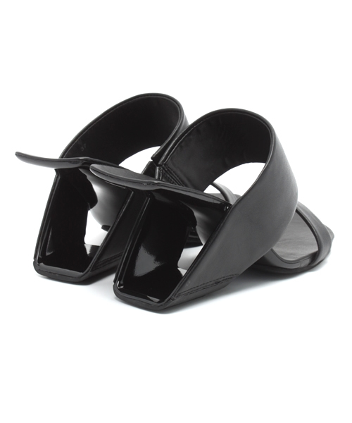 MIDWEST(ミッドウエスト)の「UNITED NUDE 『Loop hi』サンダル(サンダル・レディース・ブラック・36/37/38/35)」の5枚目の写真