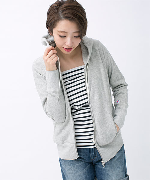 NANO universe（ナノユニバース）の「Champion/NU別注リバースウィーブ  フルジップカラーパーカー（パーカー・レディース・アイボリー/ネイビー/ブルー/レッド/グレー・MEDIUM）」の2枚目の写真