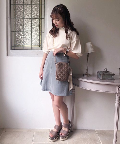 one after another NICE CLAUP（ワンアフターアナザーナイスクラップ）の「異素材フリル 衿トップス（Tシャツ/カットソー・レディース・ベージュ/アイボリー/モカ・FREE）」の12枚目の写真