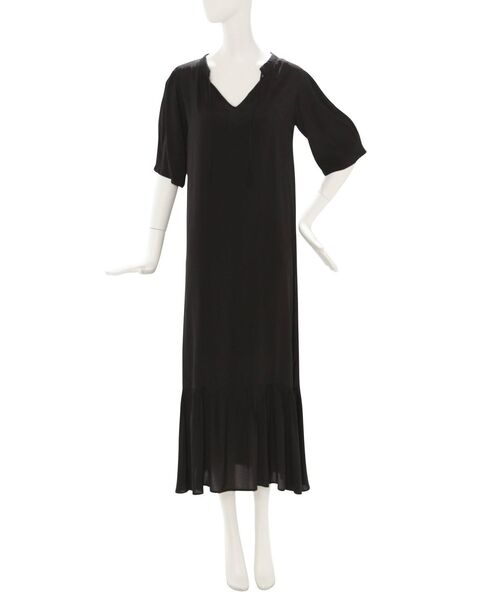 Emoda 佐藤晴美 ウェーブチョーカーワンピース ワンピース ワンピース Emoda エモダ のファッション