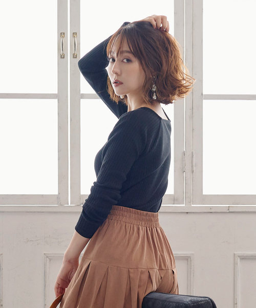 KOBE LETTUCE（コウベレタス）の「[スクエアorプチハイネック]選べる2typeテレコトップス（ニット/セーター・レディース・ブラック/ベージュ/オフホワイト/グリーン/ホワイト系その他/ブラック系その他/ベージュ系その他/グリーン系その他・1/2）」の14枚目の写真