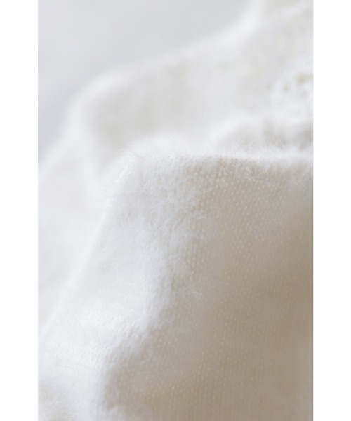 cawaii(カワイイ)の「モヘア風Vネックレースの襟付きニットトップ(ニット/セーター・レディース・ホワイト/ブラック・FREE)」の16枚目の写真