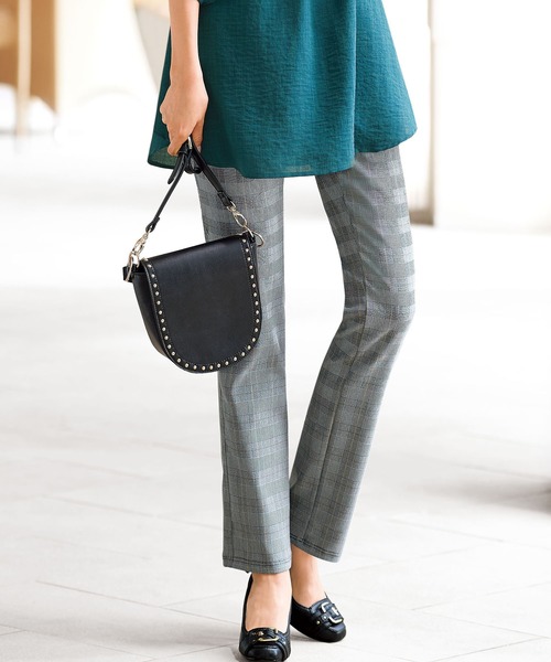 BELLUNA PLUS(ベルーナ)の「ストレッチ美脚切替パンツ73丈(パンツ)」|グレー系その他