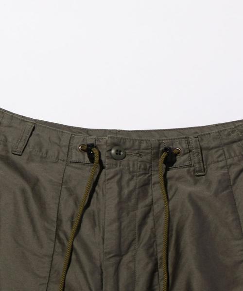 Needles(ニードルス)の「<NEEDLES> BDU PT/パンツ □□(カーゴパンツ・メンズ・ホワイト/オリーブ・MEDIUM/SMALL)」の4枚目の写真