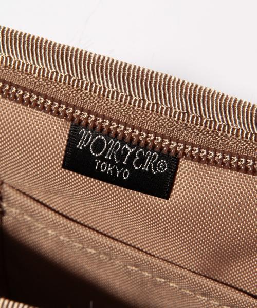 PORTER（ポーター）の「PORTER×BEAMS BOY / フェイクファー ポーチ（ポーチ・レディース・ブラック/ベージュ・ONE SIZE）」の21枚目の写真