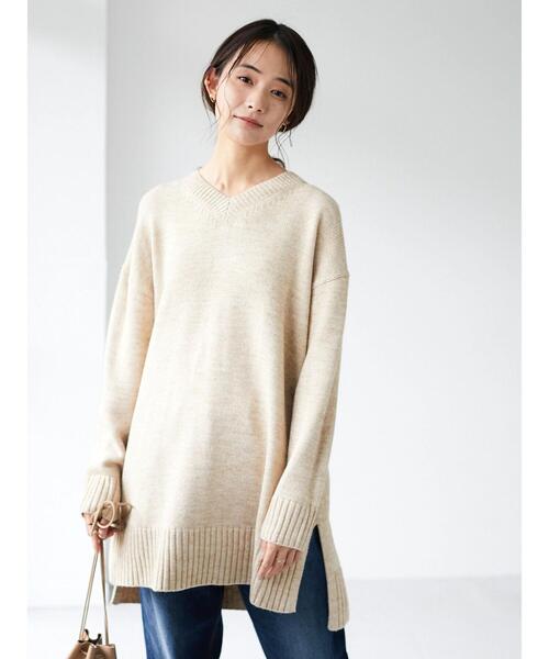 CRAFT STANDARD BOUTIQUE(クラフトスタンダードブティック)の「Vネックニットチュニック *(ニット/セーター・レディース・アイボリー/カーキ/ブラウン・FREE)」の5枚目の写真