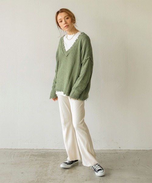 Auntie Rosa Holiday（アンティローザホリデー）の「コットンダメージVニット（ニット/セーター・レディース・ホワイト/ブラック/グリーン/グレイッシュベージュ・FREE）」の12枚目の写真