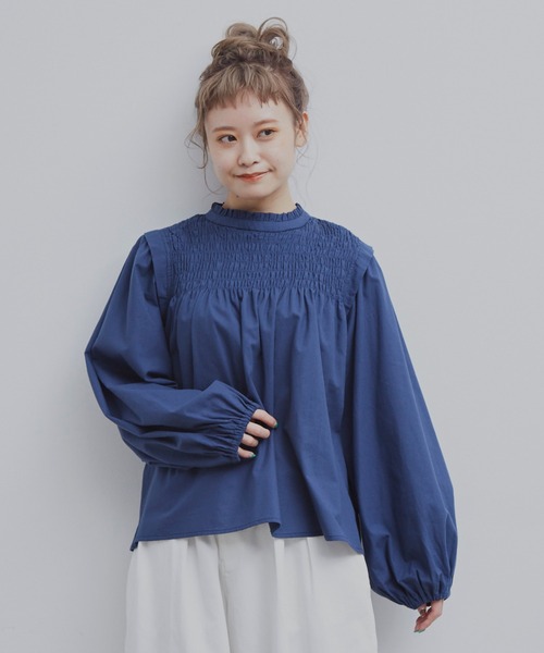 MERLOT（メルロー）の「シャーリングスタンドブラウス（シャツ/ブラウス・レディース・ナチュラル/ネイビー・FREE）」の18枚目の写真