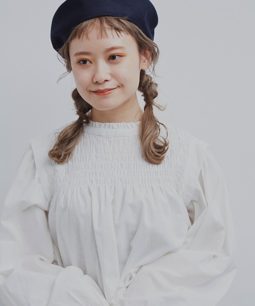 MERLOT（メルロー）の「シャーリングスタンドブラウス（シャツ/ブラウス・レディース・ナチュラル/ネイビー・FREE）」の3枚目の写真