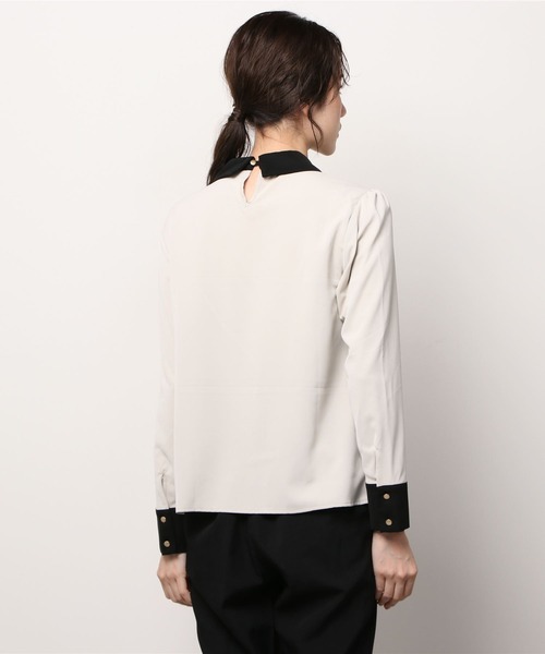 TRUDEA（トルディア）の「配色使い襟付きブラウス（シャツ/ブラウス・レディース・ブラック/ベージュ/グレイッシュベージュ/ブラウン/アイボリー/ピンクベージュ・MEDIUM/LARGE）」の22枚目の写真