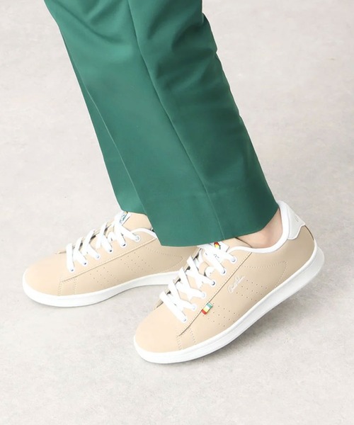 Arnold Palmer（アーノルドパーマー）の「AP051807（スニーカー・レディース・ホワイト×グレー/ホワイト×ホワイト/ブラック×ホワイト/ホワイト系その他/ベージュ/グレー・22.5cm/23.0cm/23.5cm/24.0cm/24.5cm/25.0cm）」の6枚目の写真