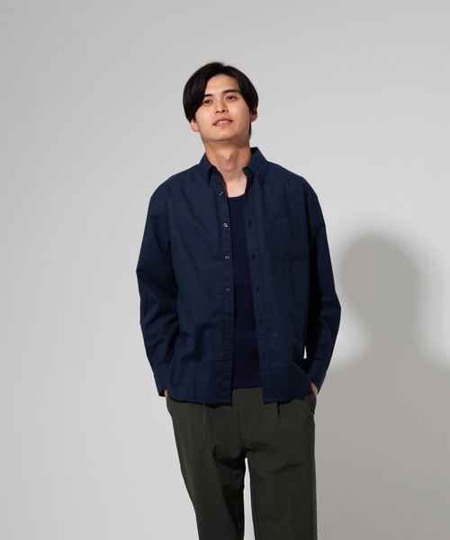 Blue Standard (ブルースタンダード)の「【BLUE STANDARD】楽ケアオックスリラックスBD(ボタンダウン)ビッグシルエット長袖シャツ(オーガニックコットン使用)(シャツ/ブラウス・メンズ・ホワイト/ブルー系その他/スミクロ/ダークグリーン・X-LARGE/LARGE/MEDIUM)」の1枚目の写真