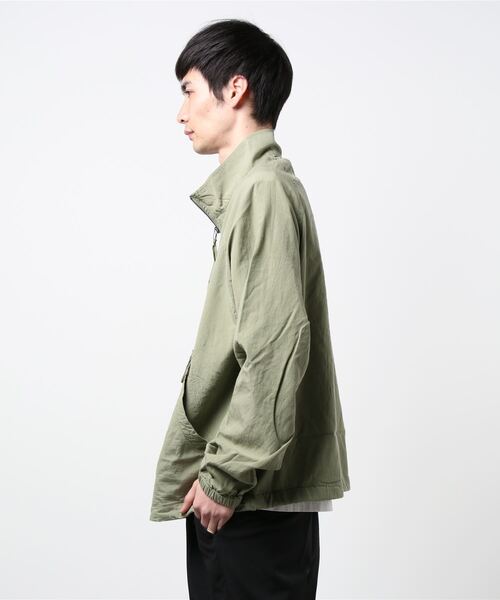 CIAOPANIC TYPY（チャオパニックティピー）の「光沢リネンアノラックスタンドジャケット（ブルゾン・メンズ・オフホワイト/カーキ/ブルー・S/M/L/XL）」の5枚目の写真